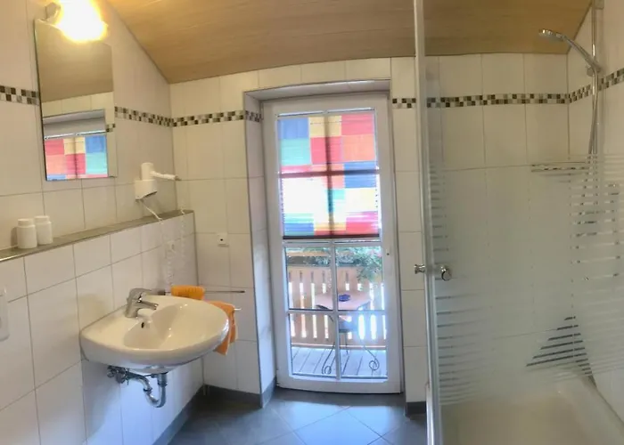 Gasthof Adler Han/Misafirhane Unterthingau